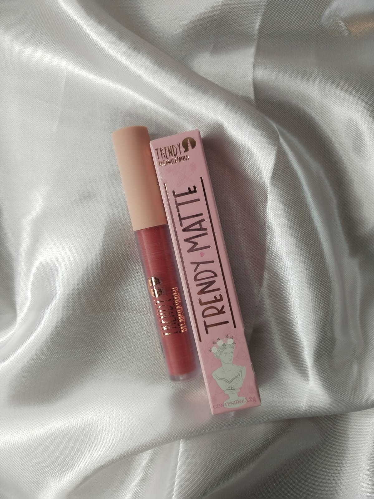 💄✨ Trendy Labial Matte – Color Profesional, Sensación Ligera ✨🔥